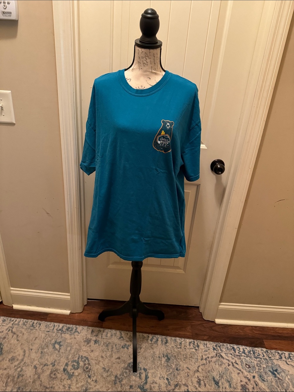 Comfort Colors Teal Short Sleeve Tee with Bear Pocket Graphic